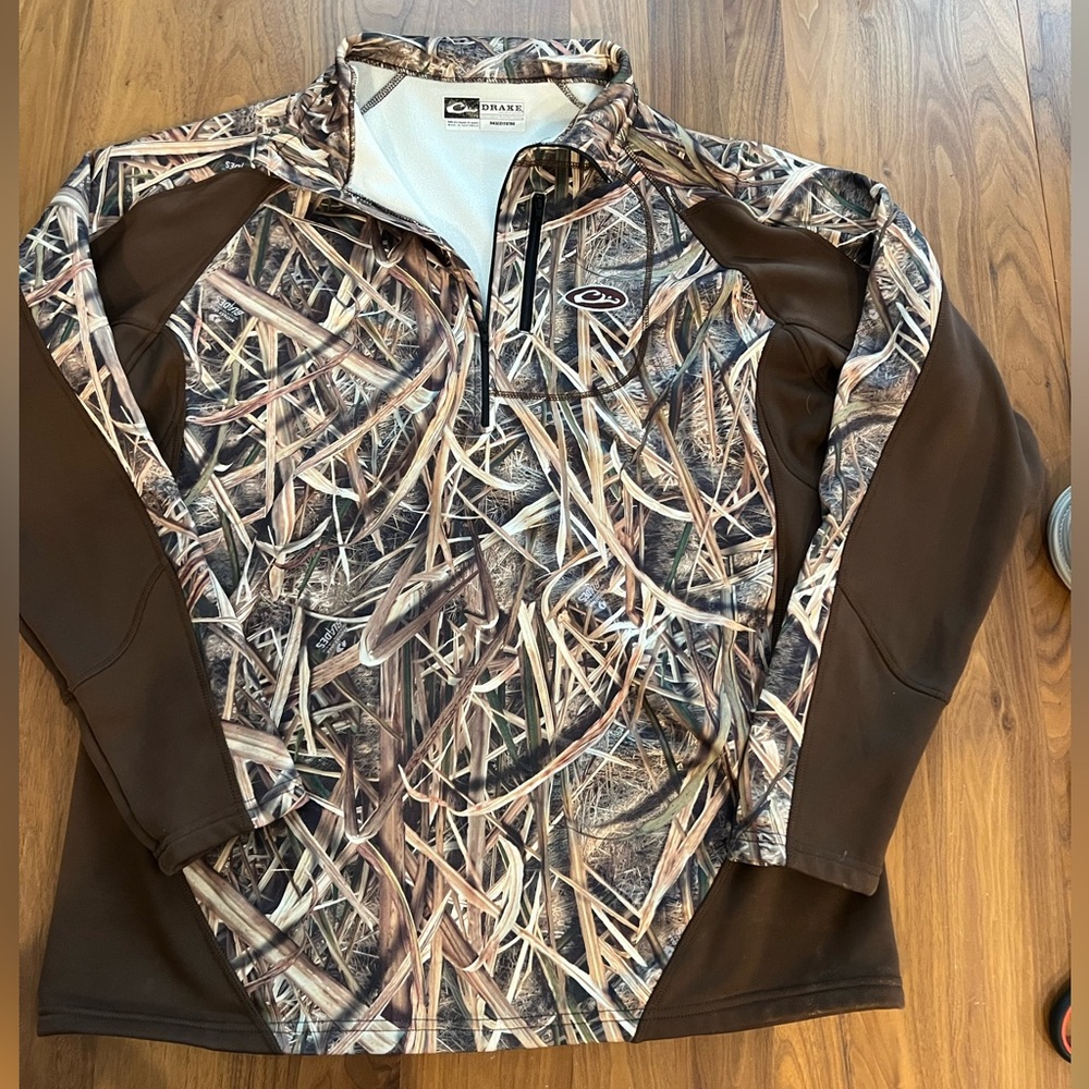 Drake Camouflage Quarter Zip Fleece Pullover, size medium